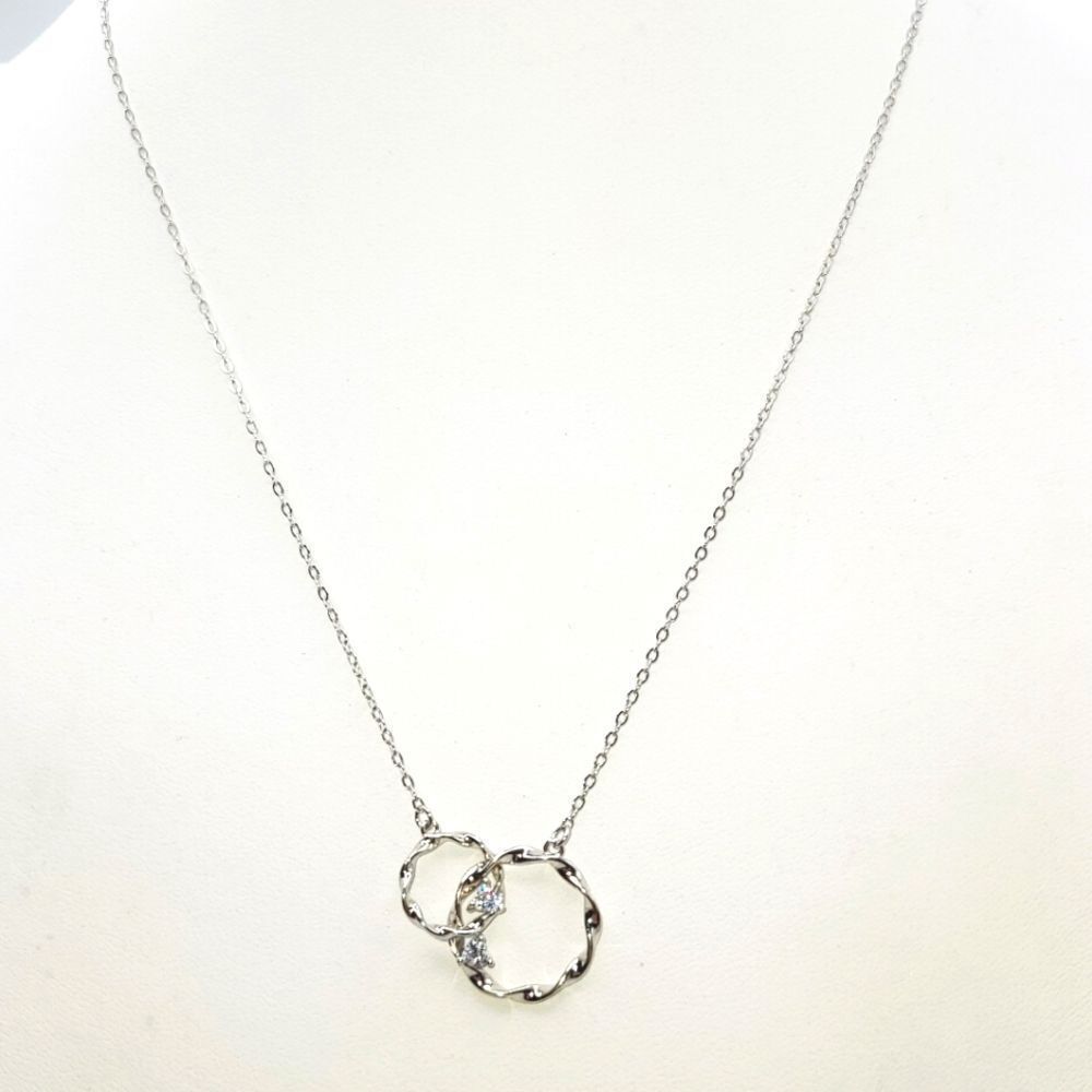 Sterling Silver Interlocking Circle Necklace - image 5